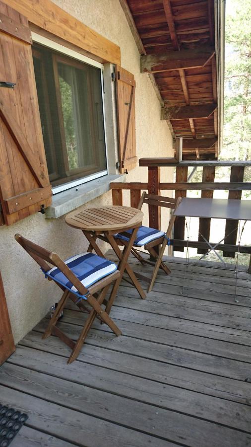Chambre Les Ormes Enchastrayes Екстер'єр фото